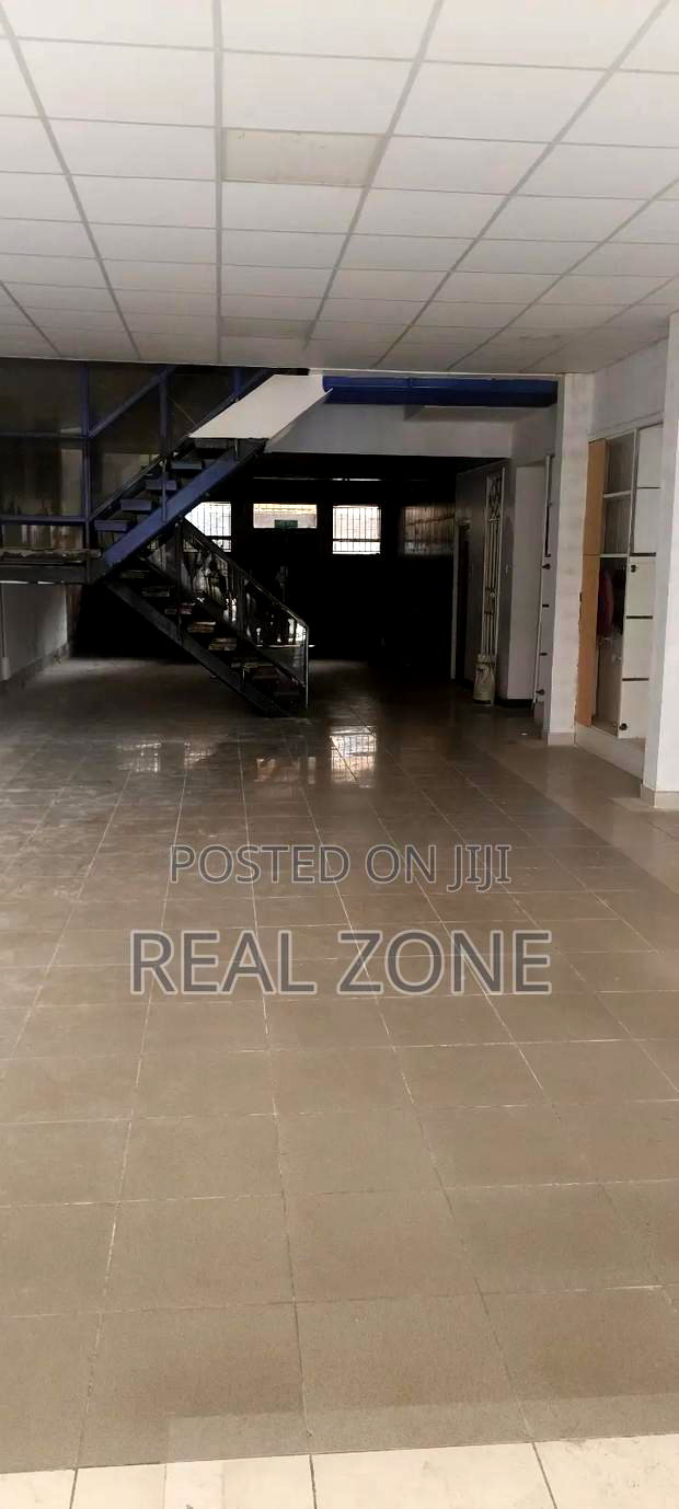 Big Shop in Nairobi Town to Lease
