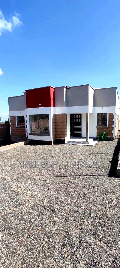 3bdrm Bungalow in Kiserian for sale - Image 1