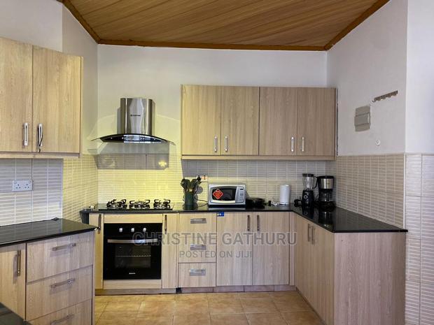 Furnished 3bdrm Apartment in Valley Arcade for Rent