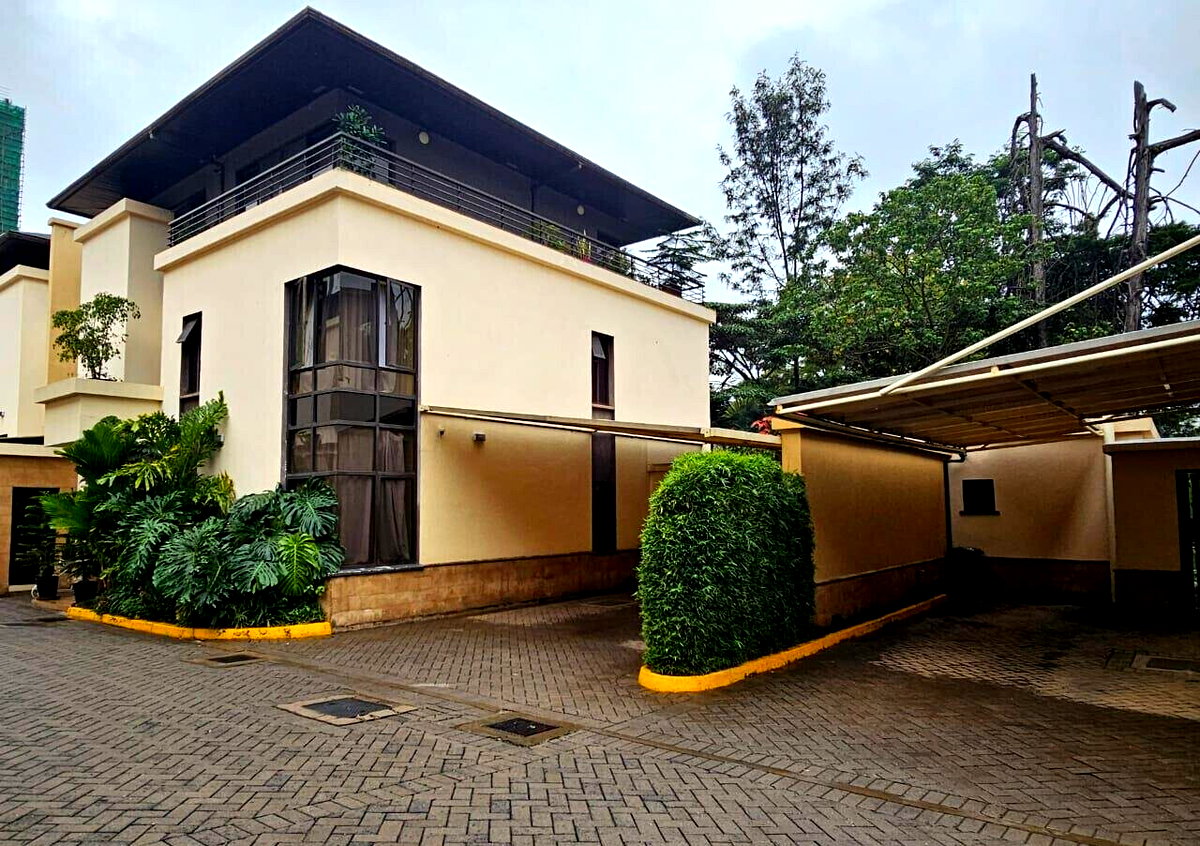 5-Ensuite Townhouse with Wooden Floors & Mature Garden - Lavington