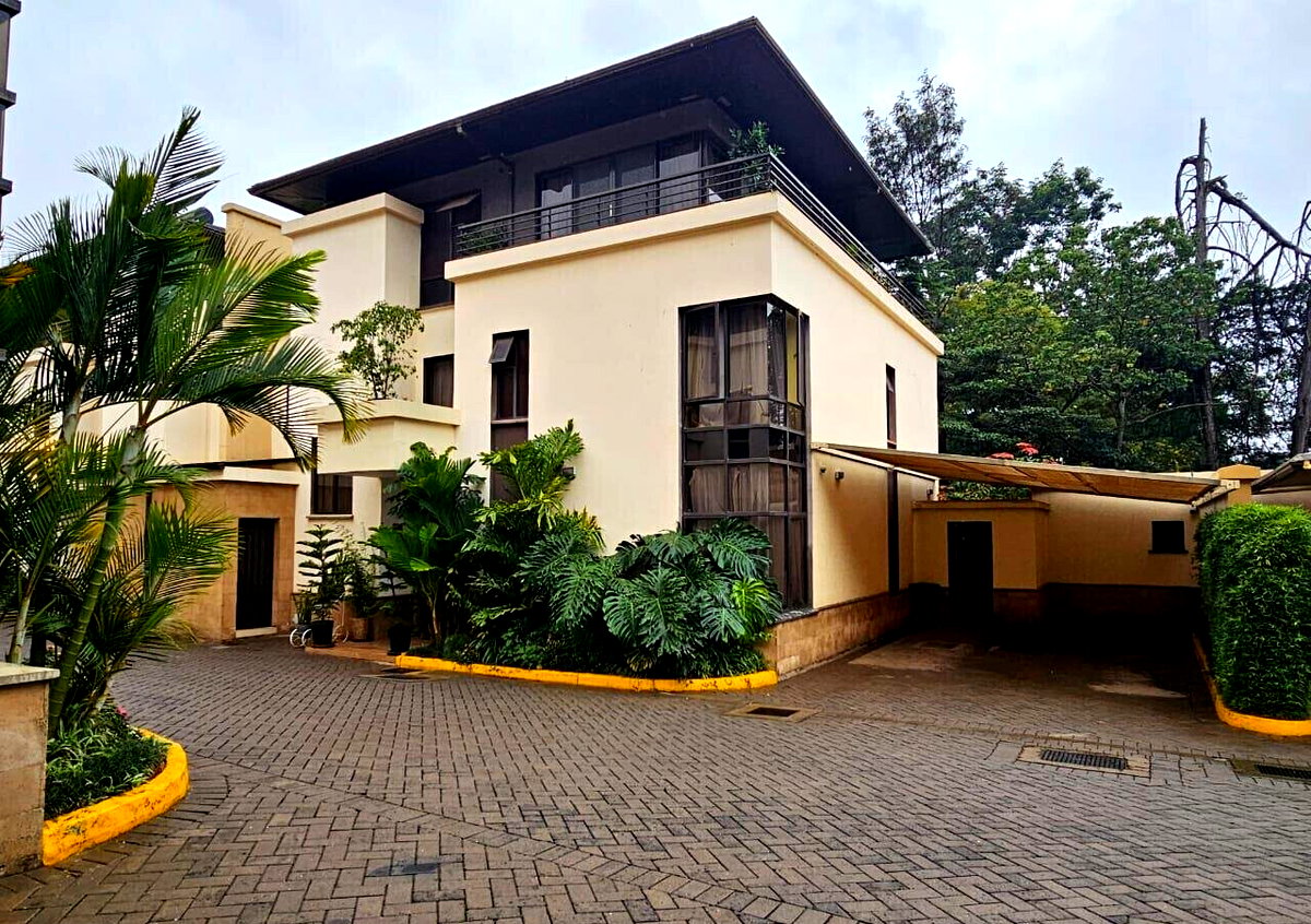 5-Ensuite Townhouse with Wooden Floors & Mature Garden - Lavington