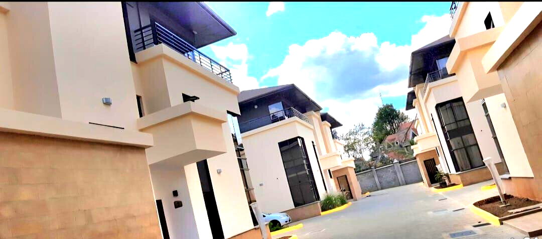 5-Ensuite Townhouse with Wooden Floors & Mature Garden - Lavington