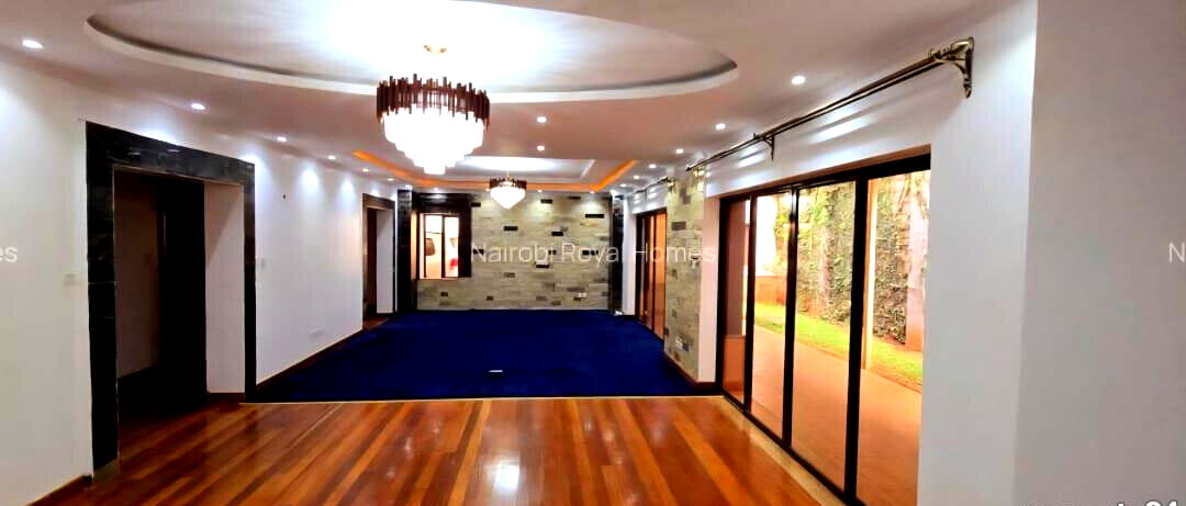 5-Ensuite Townhouse with Wooden Floors & Mature Garden - Lavington