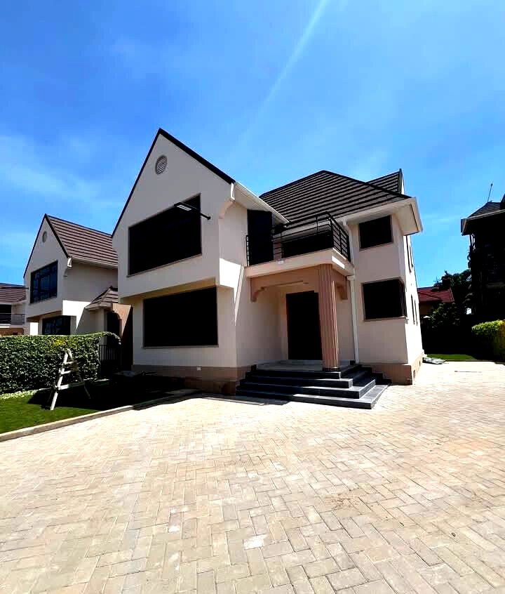 5-Bed Townhouse with Attic & Borehole - Mwananchi Rd, Syokimau