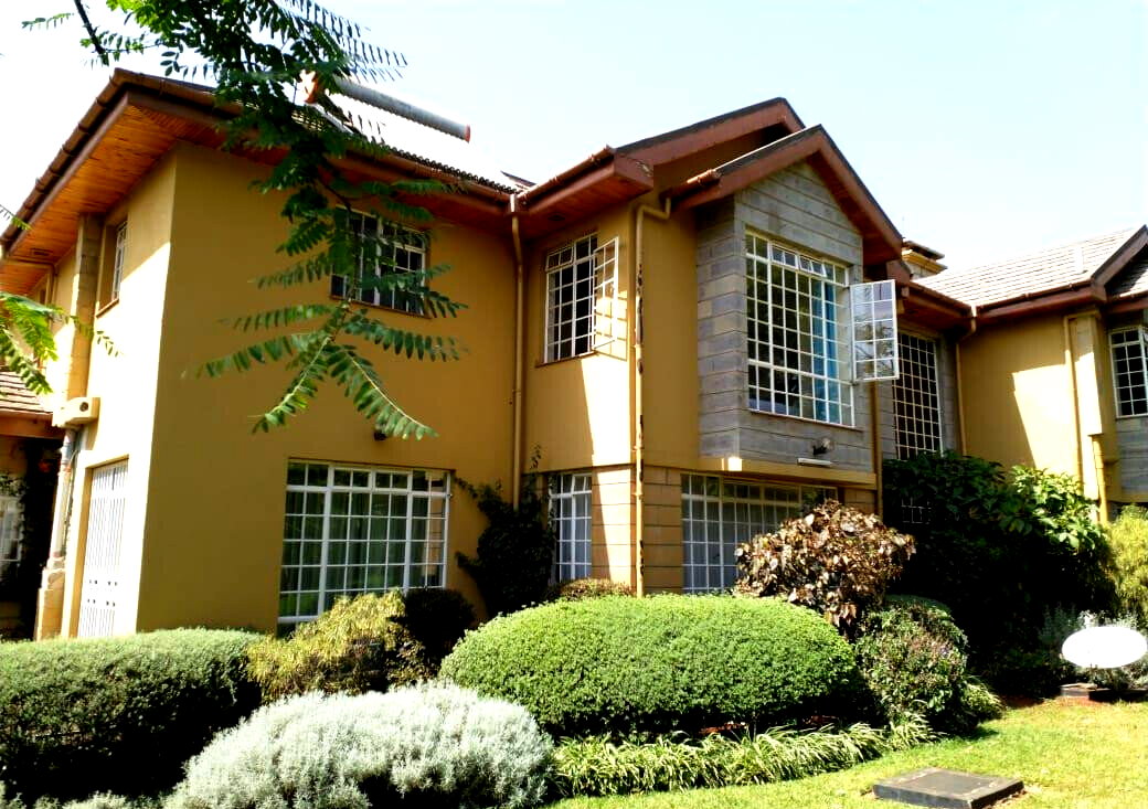 4BR All-Ensuite Maisonette with Wooden Floors - Runda