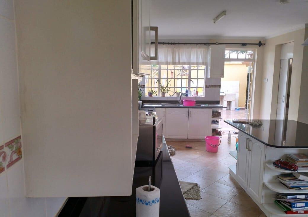 4BR All-Ensuite Maisonette with Wooden Floors - Runda
