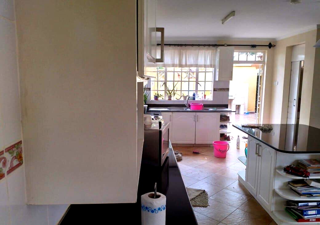 4BR All-Ensuite Maisonette with Wooden Floors - Runda