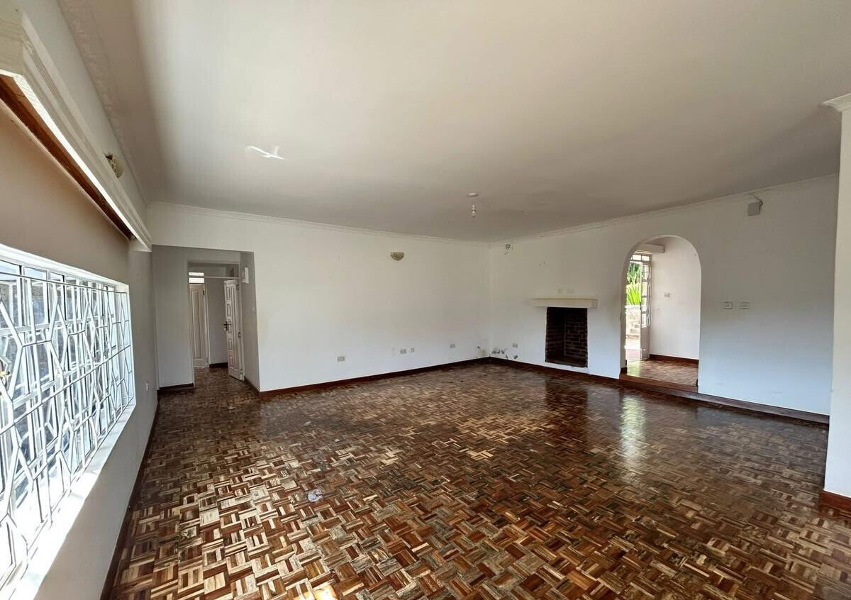 Half Acre Farmhouse in Tigoni