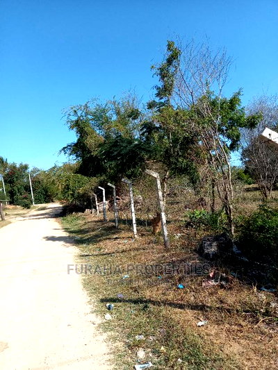 For Sale 30 Acres Touching Mombasa Malindi Rd - Image 1