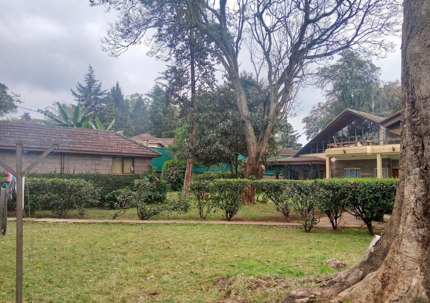 1-Acre Townhouse with Guest Wing - Lavington