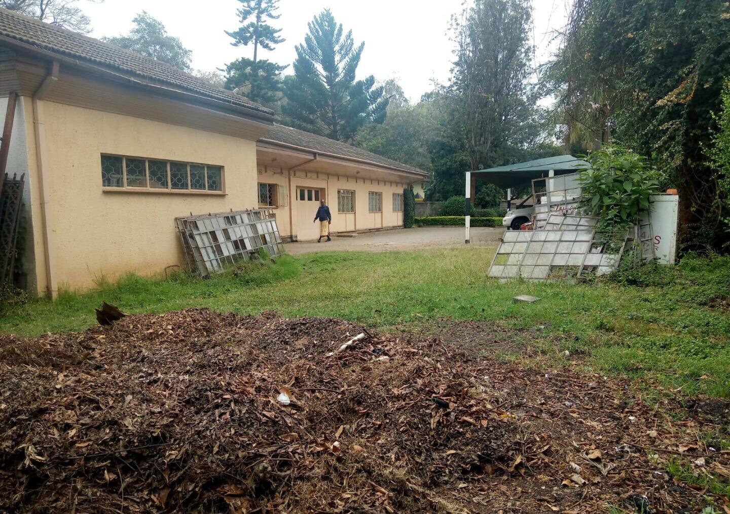 1-Acre Townhouse with Guest Wing - Lavington
