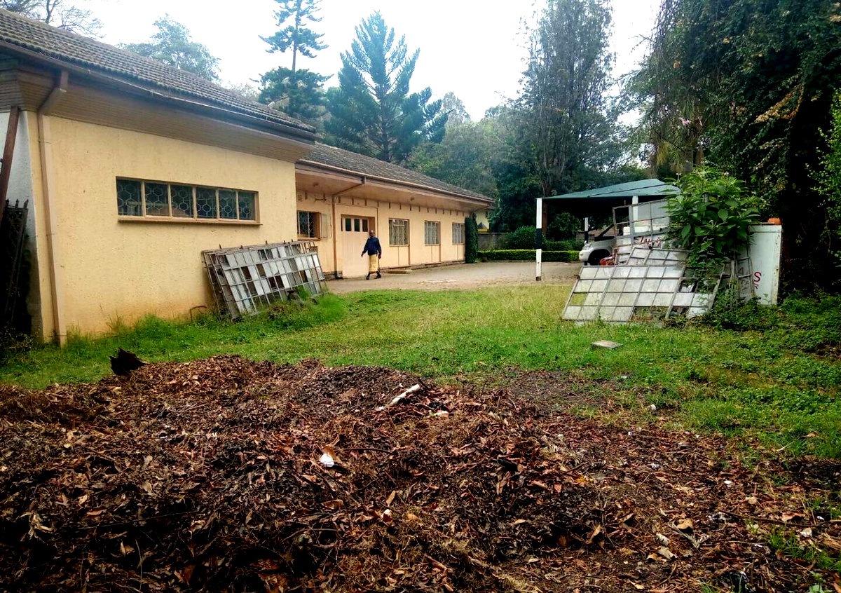 1-Acre Townhouse with Guest Wing - Lavington