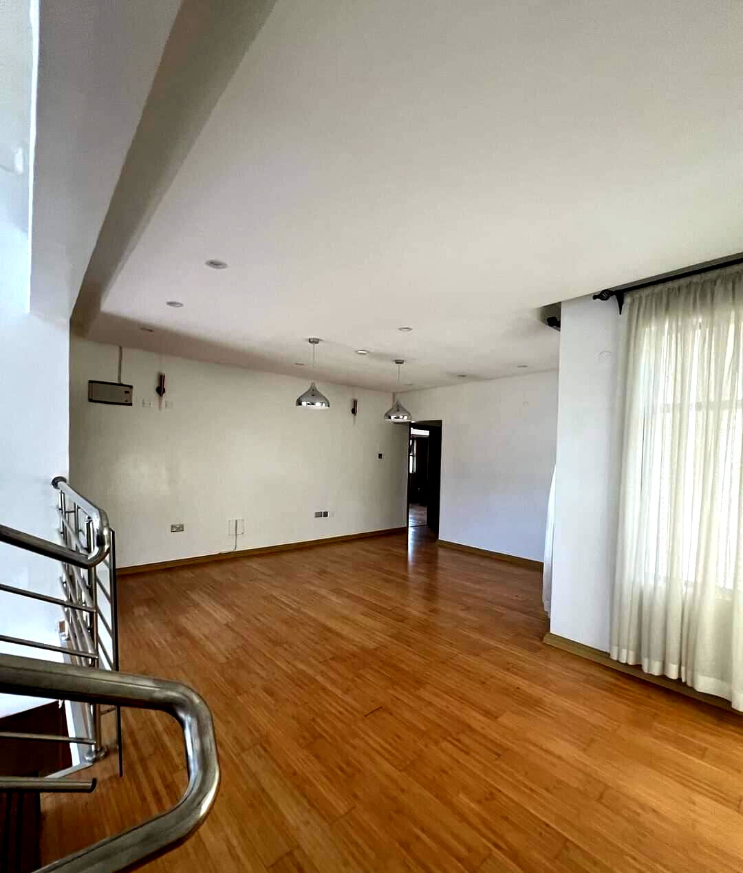 5-Ensuite Townhouse with Borehole & Upper Deck - Lavington