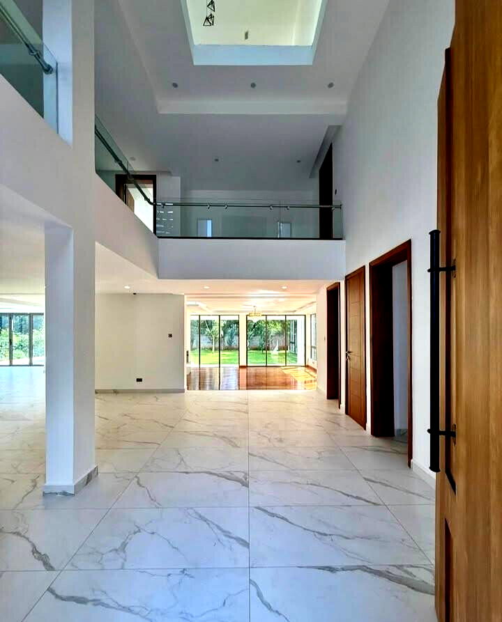 Hidden Gem in Karen: 5-Ensuite Townhouse on 0.6 Acre with Pool & DSQ