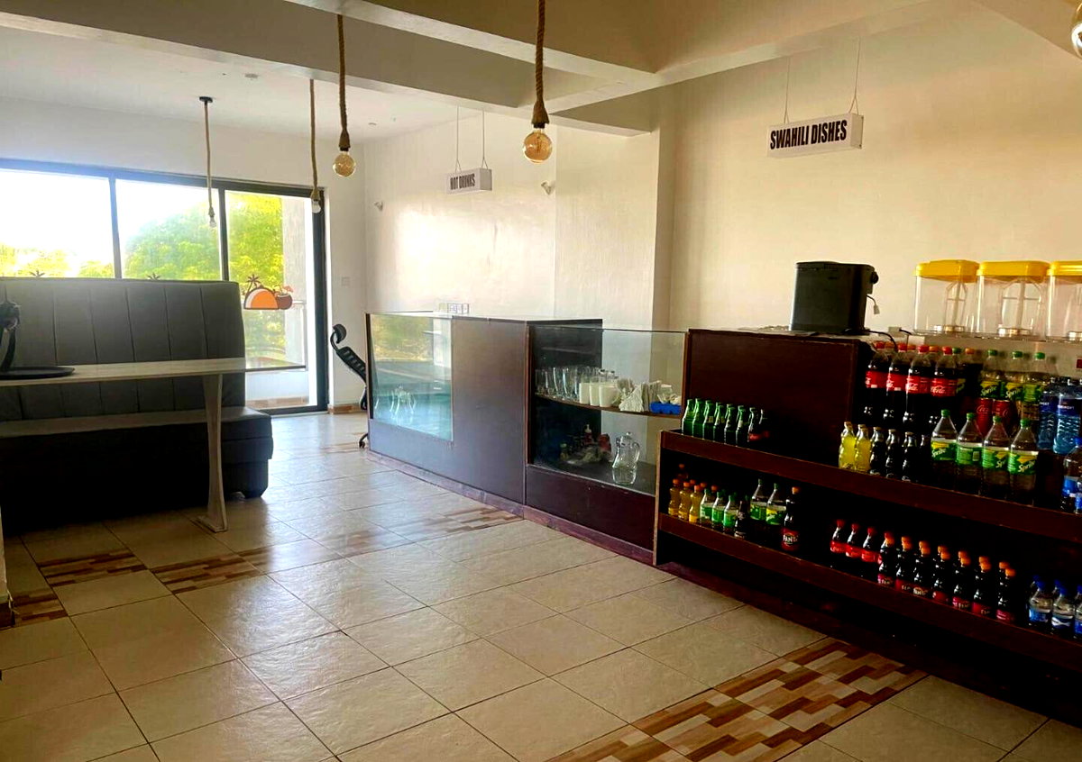 Modern 2BR with Pool & Gym on Baobab Road - Nyali