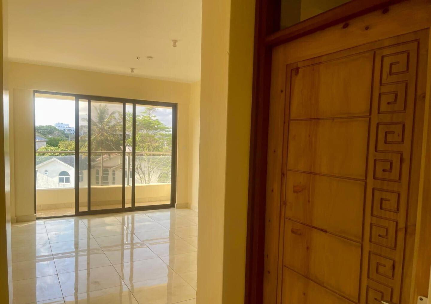 Modern 2BR with Pool & Gym on Baobab Road - Nyali