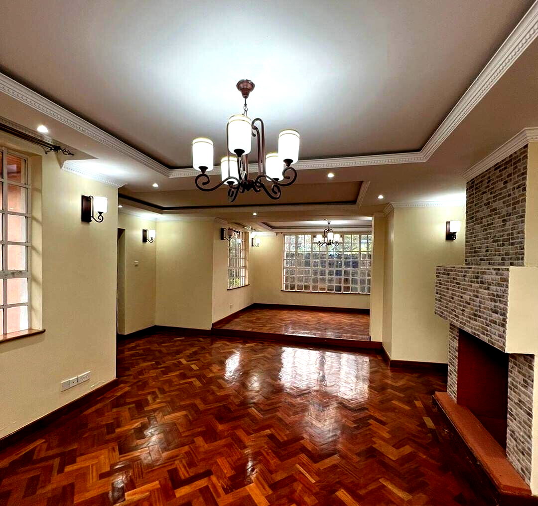 Modern 5-Bed Townhouse with Solar & DSQ - Lavington