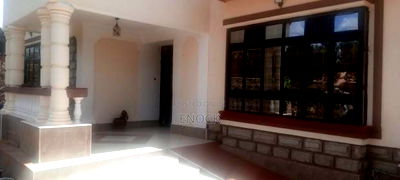 5bdrm Maisonette in Racecourse for sale - Image 3