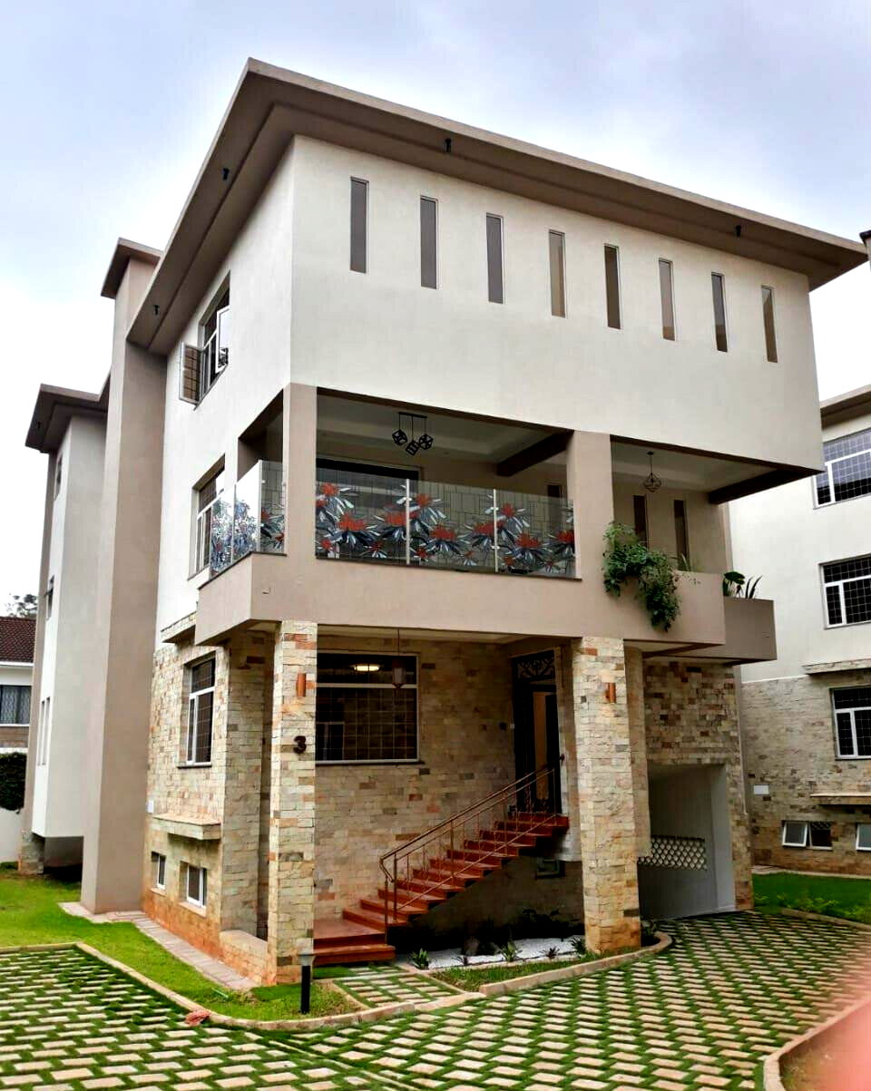 3-Floor Townhouse with Private Lift & Theatre Room - Spring Valley