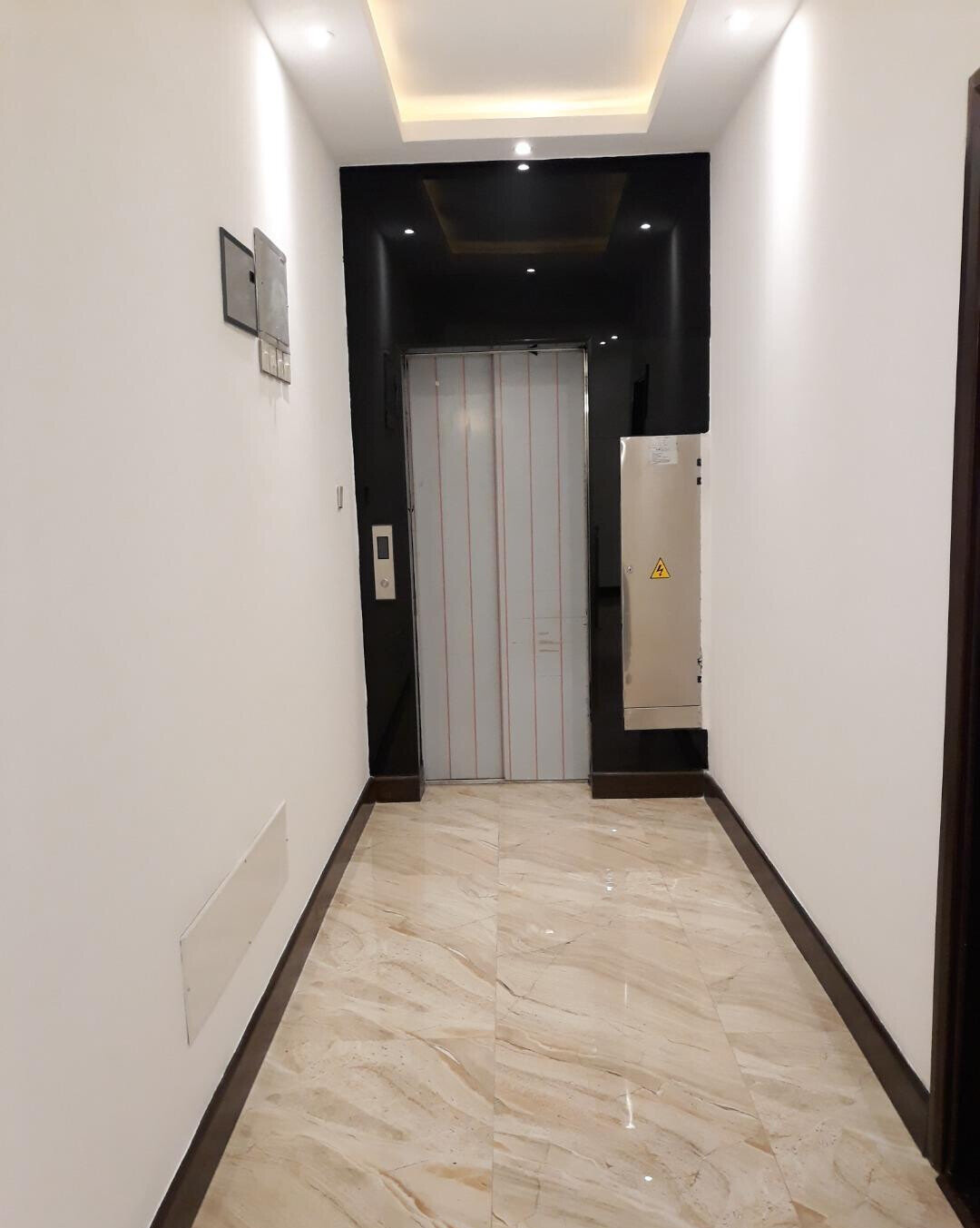3-Floor Townhouse with Private Lift & Theatre Room - Spring Valley