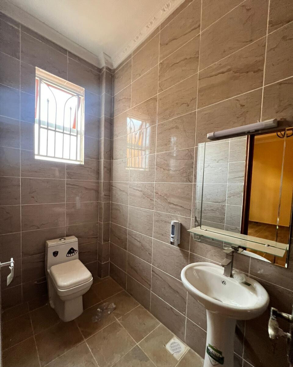 5BR All-Ensuite Townhouse with DSQ & Sprawling Yard - Membley, Ruiru