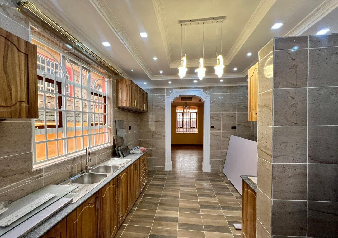 5BR All-Ensuite Townhouse with DSQ & Sprawling Yard - Membley, Ruiru