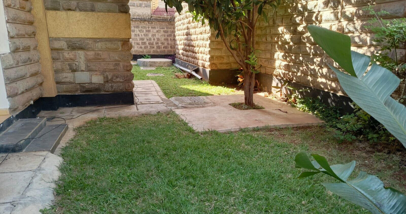 5-Ensuite Townhouse with DSQ at Kaputei Gardens - Lavington