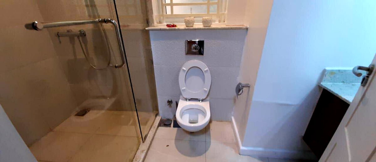 5-Ensuite Townhouse with Private Pool & Jacuzzi - Spring Valley
