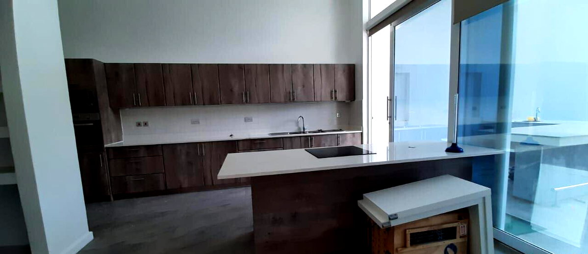 5-Ensuite Townhouse with Private Pool & Jacuzzi - Spring Valley