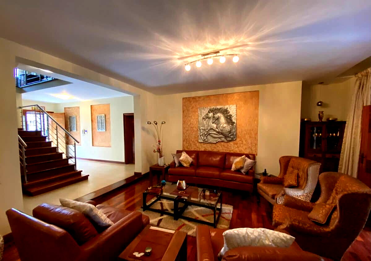 4BR Townhouse with Private Garden & Inverter - Off Eldama Ravine, Westlands