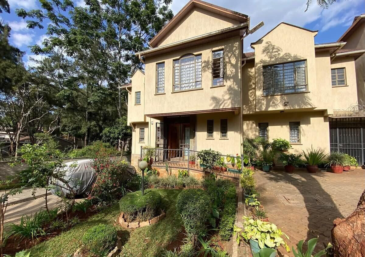 4BR Townhouse with Private Garden & Inverter - Off Eldama Ravine, Westlands