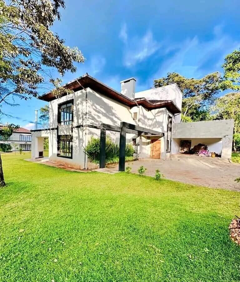 5-Ensuite Townhouse with Ololua Forest Views – Karen