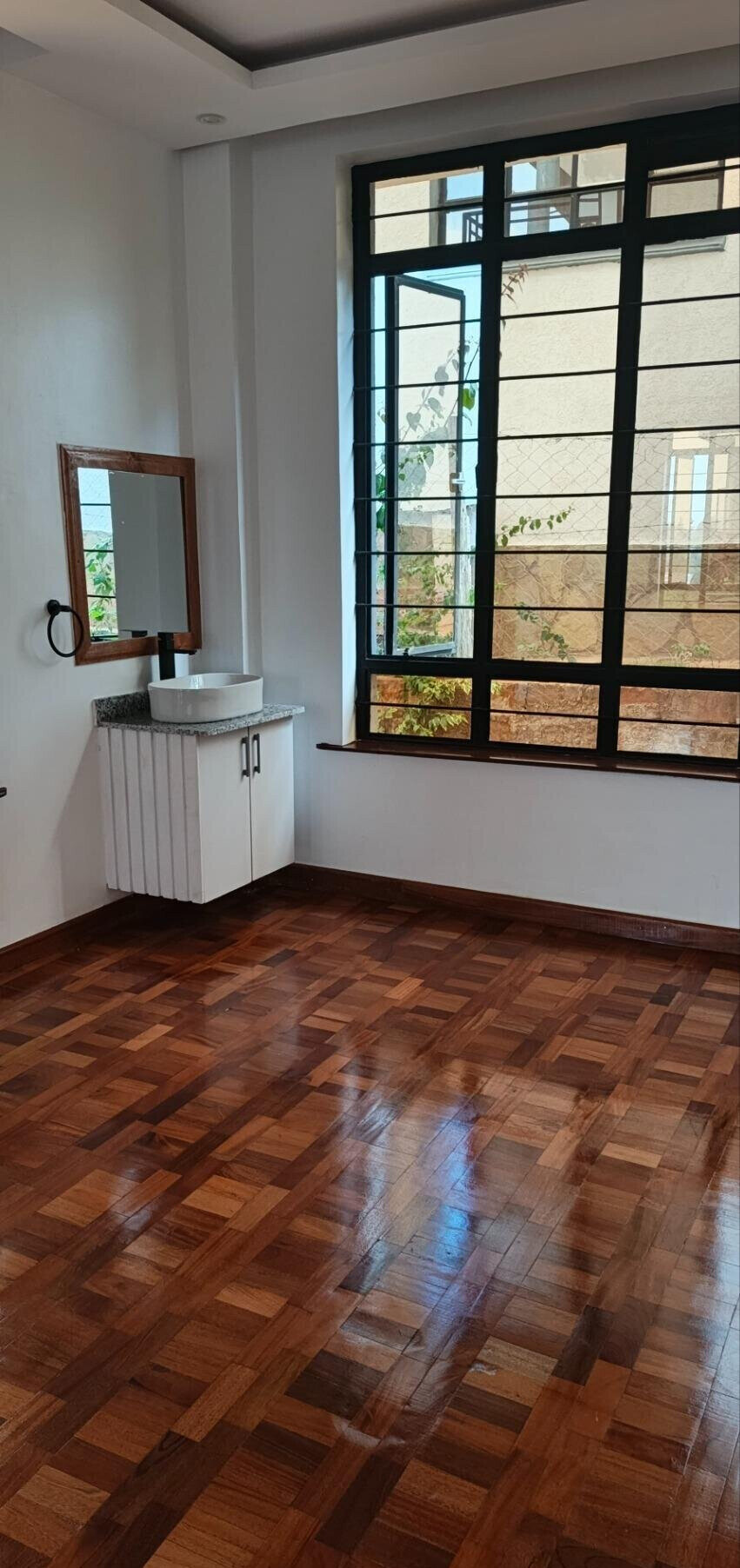 KSh 150K 5BR Garden Oasis