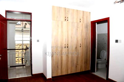 4bdrm Maisonette in Ruiru for rent - Image 8
