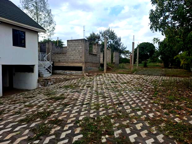 Prime Thika Greens Stalled House on Half-Acre - Kes 21m