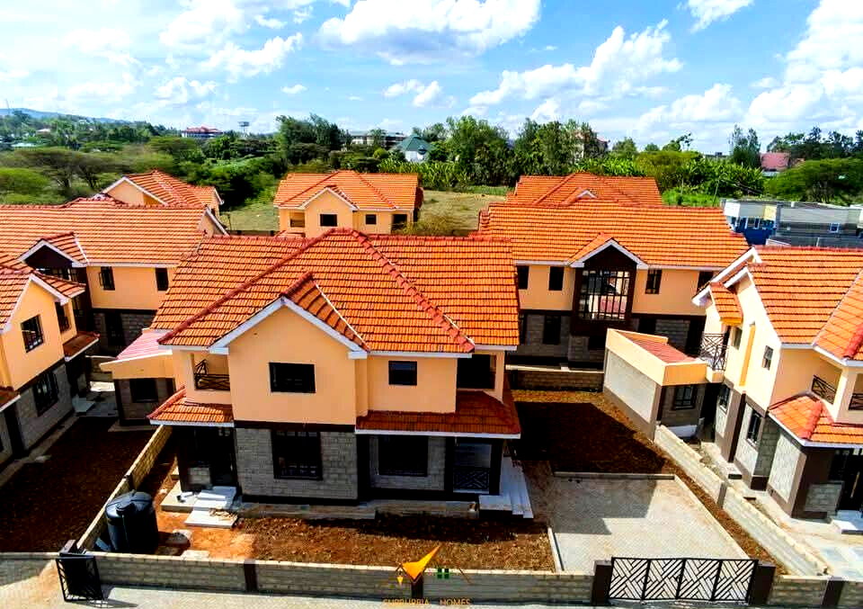 4BR Maisonette with Borehole & Ready Title - Rimpa, Rongai