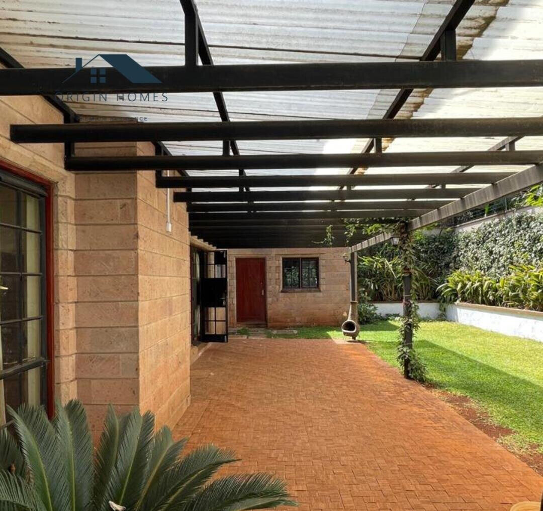 5BR Townhouse with Dual Kitchen & Backup Generator - Westlands