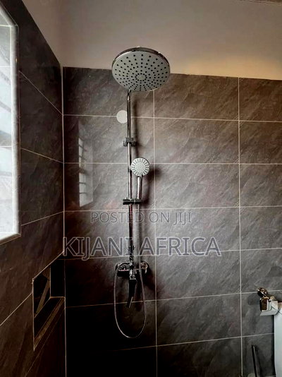 3bdrm Bungalow in Kitengela for sale - Image 10