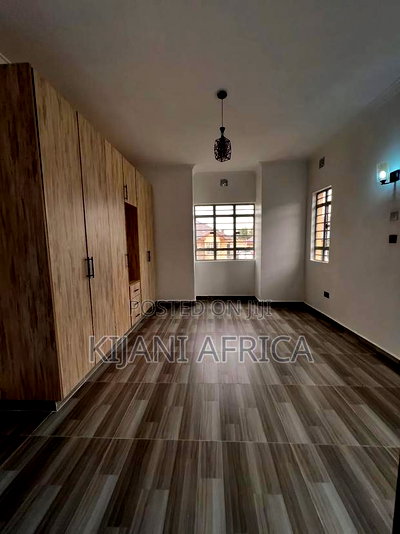3bdrm Bungalow in Kitengela for sale - Image 8