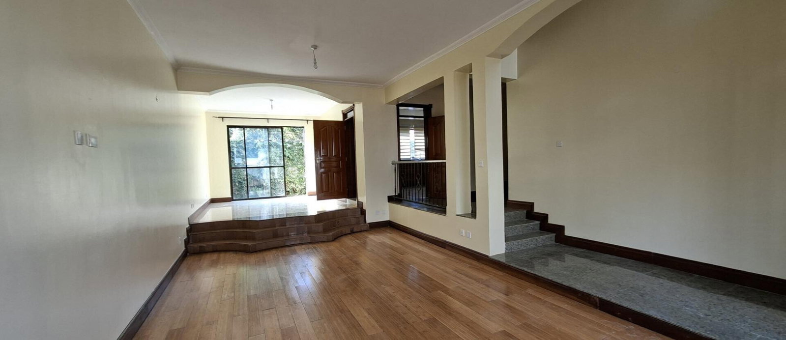 5-Ensuite Townhouse with Pool Access & DSQ - Westlands