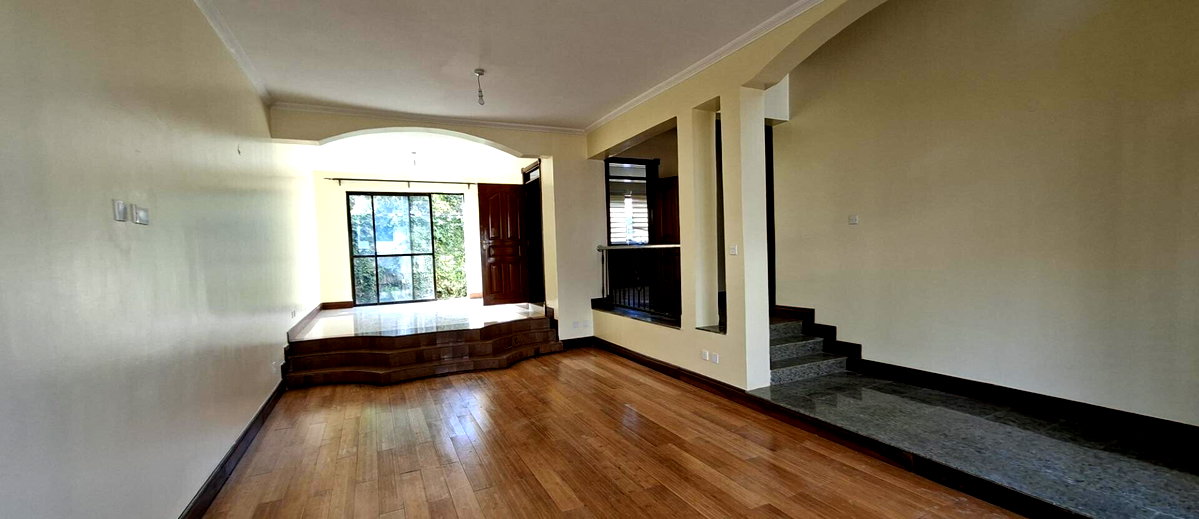 5-Ensuite Townhouse with Pool Access & DSQ - Westlands