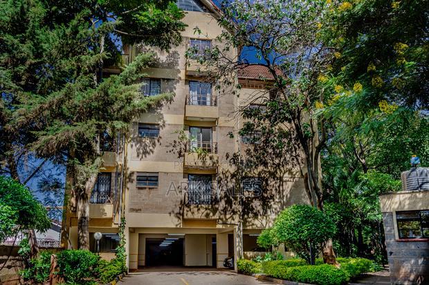 3bdrm Apartment in Malakal, Raphta Road Area for rent