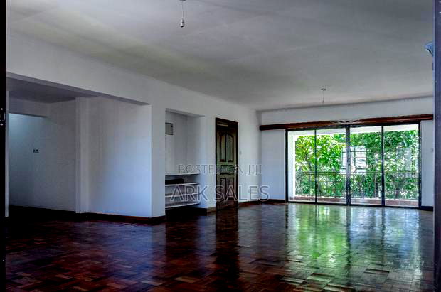 3bdrm Apartment in Malakal, Raphta Road Area for rent