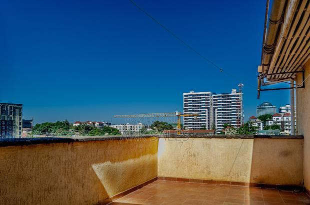 3bdrm Apartment in Malakal, Raphta Road Area for rent