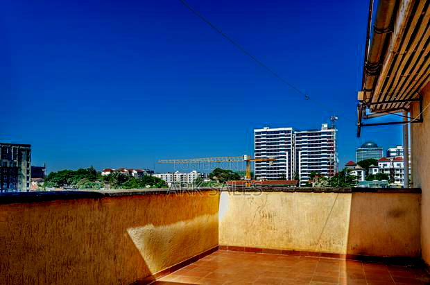 3bdrm Apartment in Malakal, Raphta Road Area for rent