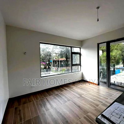 5bdrm Townhouse/Terrace in Lavington Green for sale - Image 8