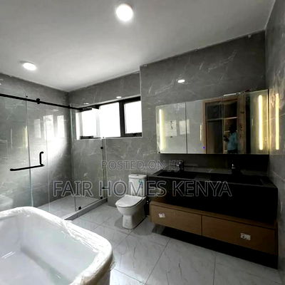 5bdrm Townhouse/Terrace in Lavington Green for sale - Image 7