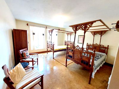 Furnished 5bdrm Mansion in Runda for rent - Image 11