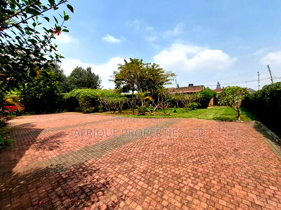 Furnished 5bdrm Mansion in Runda for rent - Image 15