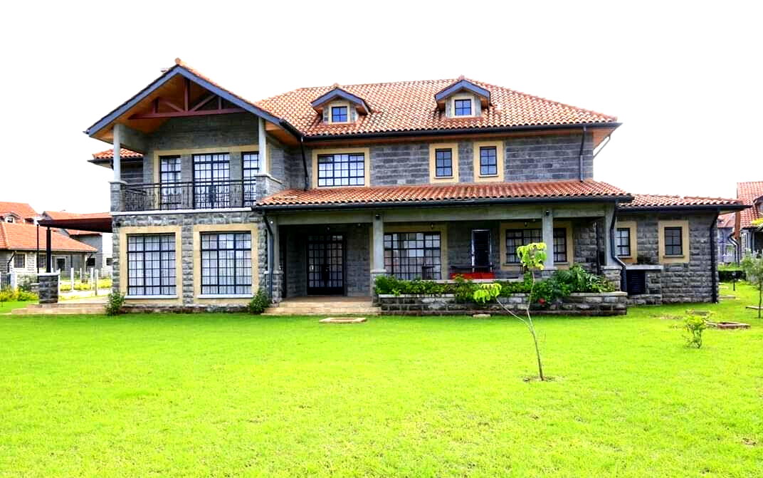 4-Bedroom Maisonette with Pool & Gym Access – Karen